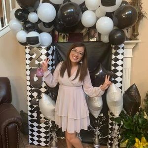 Meet your Posher, Daniela